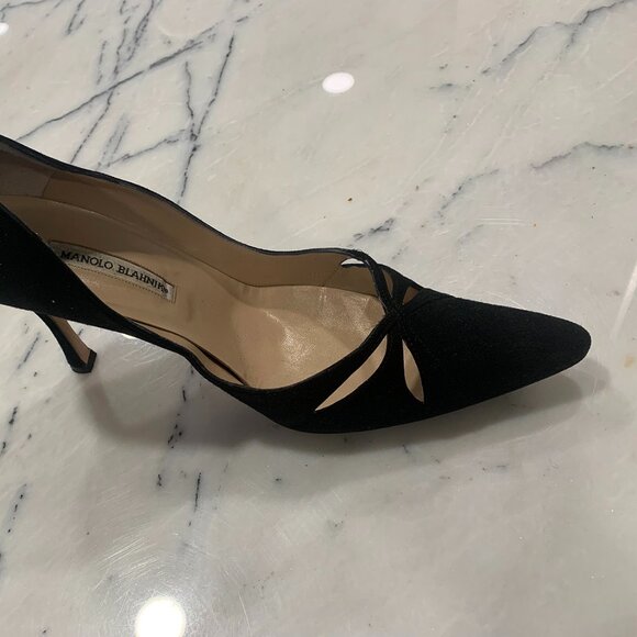 Vintage Manolo Blahnik Black Suede Heels - Picture 13 of 14